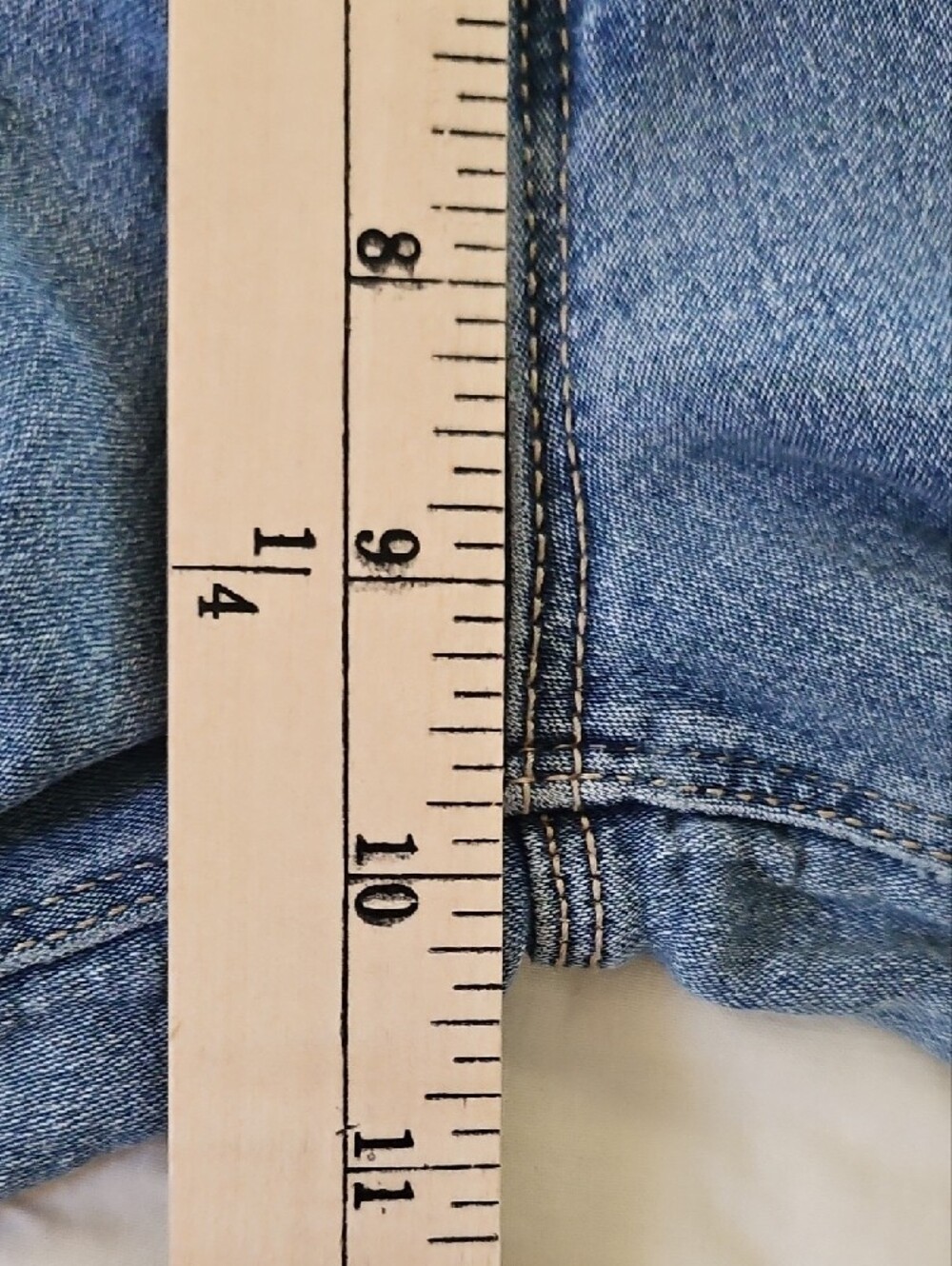 Curve Appeal Mid Rise Skinny w/ Comfort Waistband - Size 8/29 - Picture 4 of 9